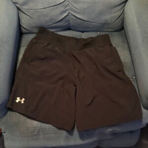 Under Armour Men’s Athletic Black Shorts